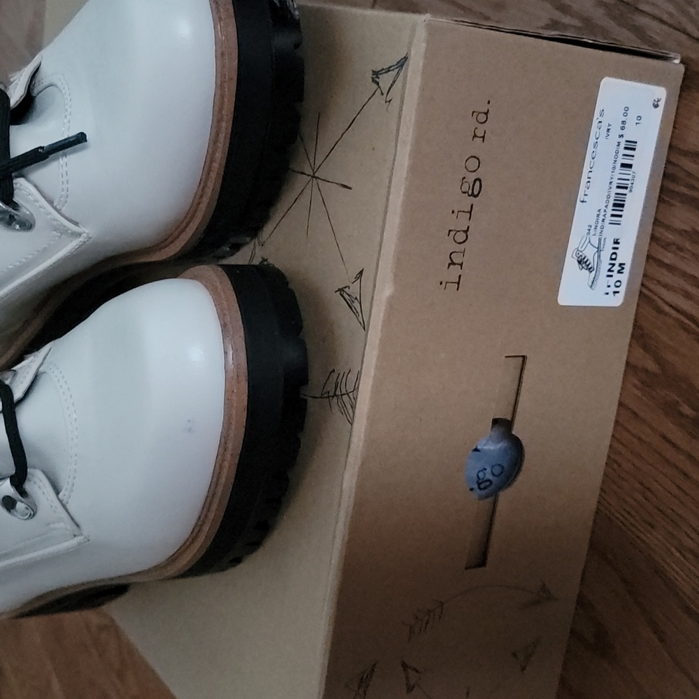 indigo rd. NWT Hiker Style Boots - Picture 3 of 7